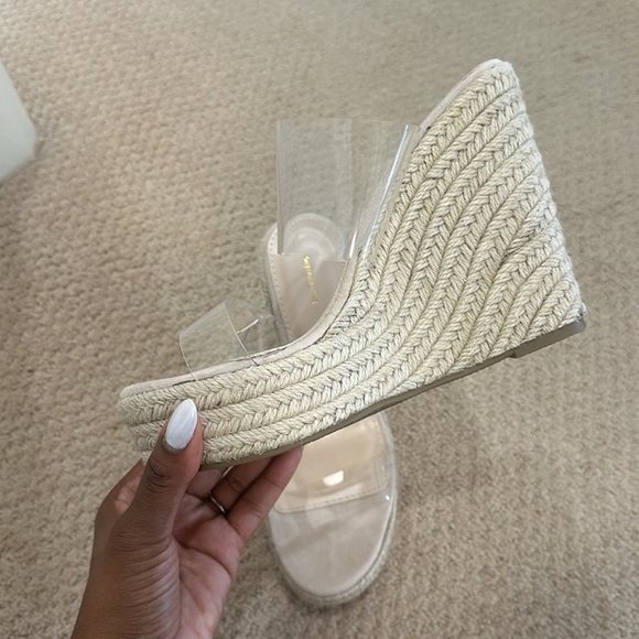 Clear wedges - Picture 3 of 5
